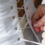 Brautkleider für Mollige: Problemzonen geschickt kaschieren